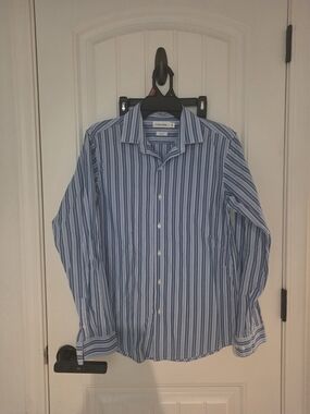 Calvin Klein Men's Blue and White Striped Button-Down Shirt